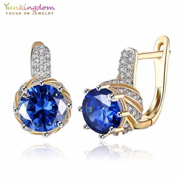 Yunkingdom Luxury Shiny Hoop Earrings for Women Round Cubic Zirconia Fashion Earring
Yunkingdom Luxury Shiny Hoop Earrings for Women Round Cubic Zirconia Fashion Earring