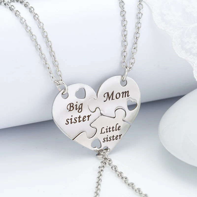 3 Pcs/Set Mother Daughter Silver Metal Pendant Necklace Sister Mom Heart Contacted Together Fine Jewelry Gifts Free Shipping
3 Pcs/Set Mother Daughter Silver Metal Pendant Necklace Sister Mom Heart Contacted Together Fine Jewelry Gifts Free Shipping