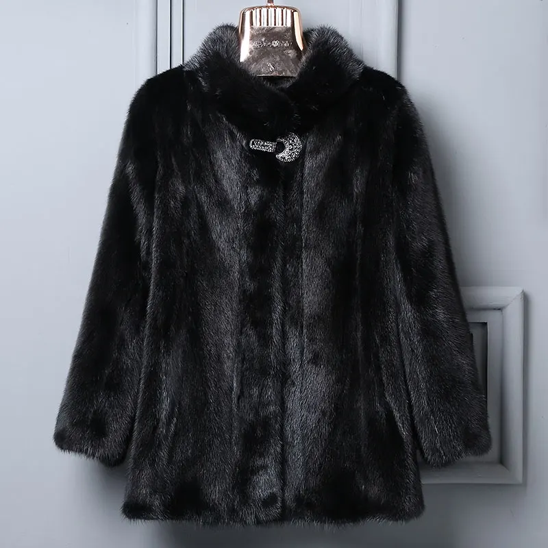 2019 winter new real mink fur coat women's stand collar full mink fur black short collar collar fashion simple and elegant coat
2019 winter new real mink fur coat women's stand collar full mink fur black short collar collar fashion simple and elegant coat