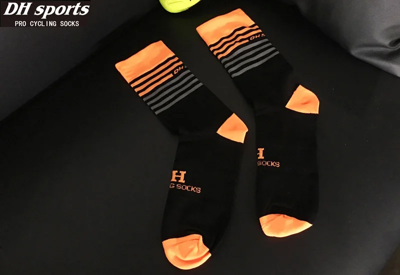 4464454653_1217857002