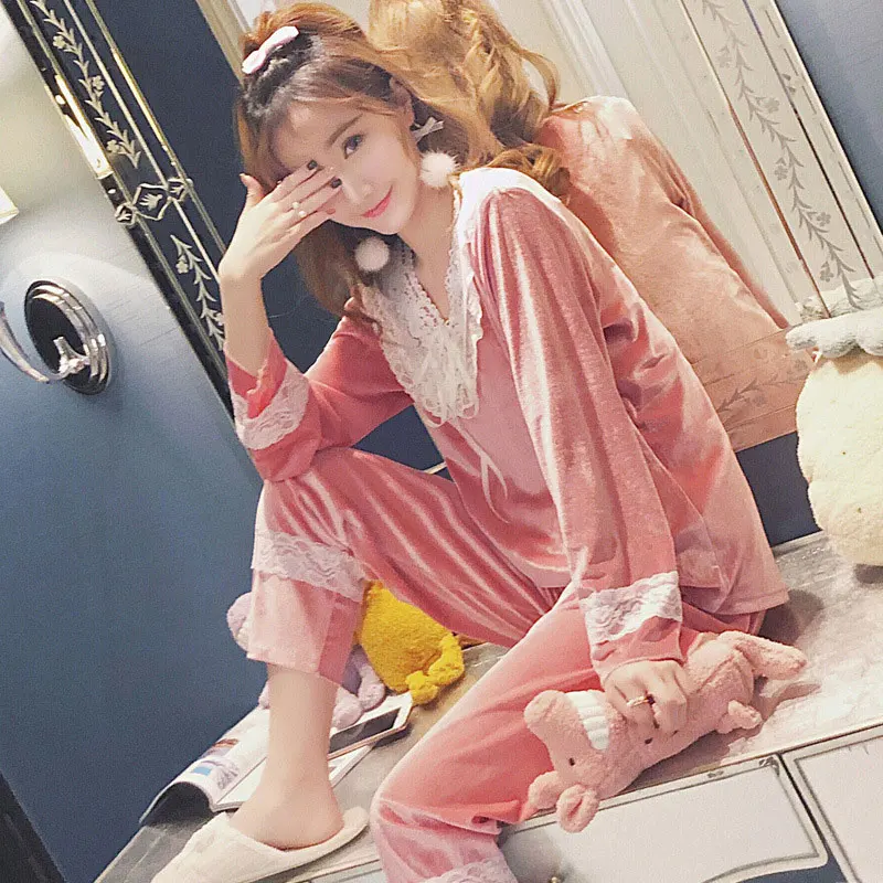 Gold Velvet Cute Sexy Lace Lady Lingerie Women's Pajamas Sets Sleepwear 2019 Autumn Winter Homewear Casual Ladies Pajamas
Gold Velvet Cute Sexy Lace Lady Lingerie Women's Pajamas Sets Sleepwear 2019 Autumn Winter Homewear Casual Ladies Pajamas