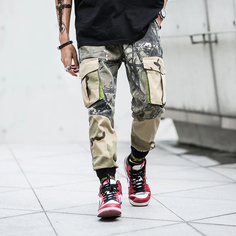 American Streetwear Fashion Men Jeans Casual Joggers Pants Camouflage Military Army Pants Hombre Slack Bottom Hip Hop Pants Men
American Streetwear Fashion Men Jeans Casual Joggers Pants Camouflage Military Army Pants Hombre Slack Bottom Hip Hop Pants Men