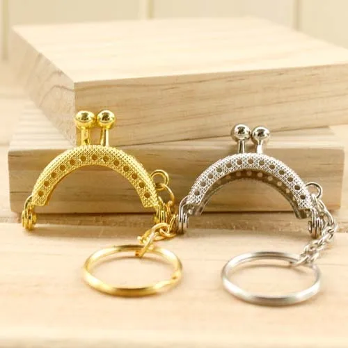 k165 4cm highly Q Mini Small pendant key ring Metal Purse frame Kiss Clasp Lovely semicircle Metal-opening Bags 3pcs/lot
k165 4cm highly Q Mini Small pendant key ring Metal Purse frame Kiss Clasp Lovely semicircle Metal-opening Bags 3pcs/lot