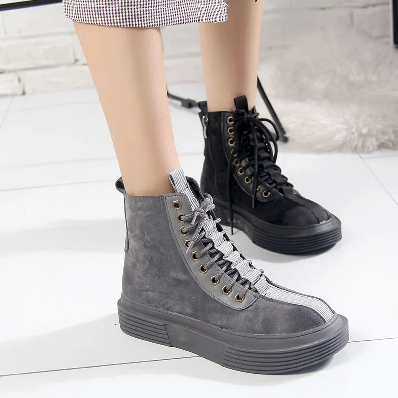 Spring Matte Pig Suede Women's Boots Martin Boots Women's Shoes Thick Heels Boots Preppy Style Flat Heels Lace-Up Round Toe
Spring Matte Pig Suede Women's Boots Martin Boots Women's Shoes Thick Heels Boots Preppy Style Flat Heels Lace-Up Round Toe