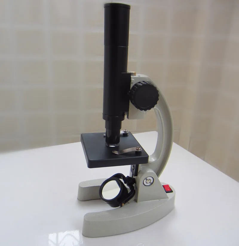 2018 200X Metal Illuminated Light Monocular Head Bio-Microscope Educational Children Student Biological Microscope with Lamp
2018 200X Metal Illuminated Light Monocular Head Bio-Microscope Educational Children Student Biological Microscope with Lamp