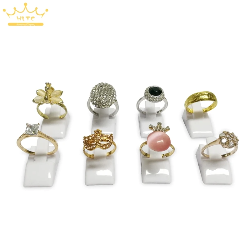 20pcs/Lot White Color Ring Holder Jewelry Display Ring Holder Decoration Stand Plastic Frosted Rings Organizer Cases
20pcs/Lot White Color Ring Holder Jewelry Display Ring Holder Decoration Stand Plastic Frosted Rings Organizer Cases