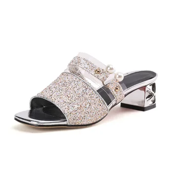 2018 summer new comfortable thick with the square head size code 33-44 wearing sandals and slippers 18620
2018 summer new comfortable thick with the square head size code 33-44 wearing sandals and slippers 18620