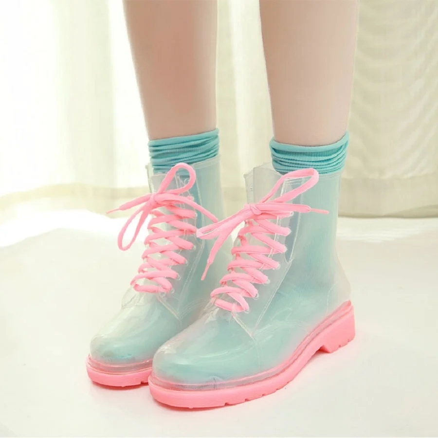 2018Korean fashion explosion paragraph crystal jelly Martin boots transparent rain shoes water shoes candy color female
2018Korean fashion explosion paragraph crystal jelly Martin boots transparent rain shoes water shoes candy color female