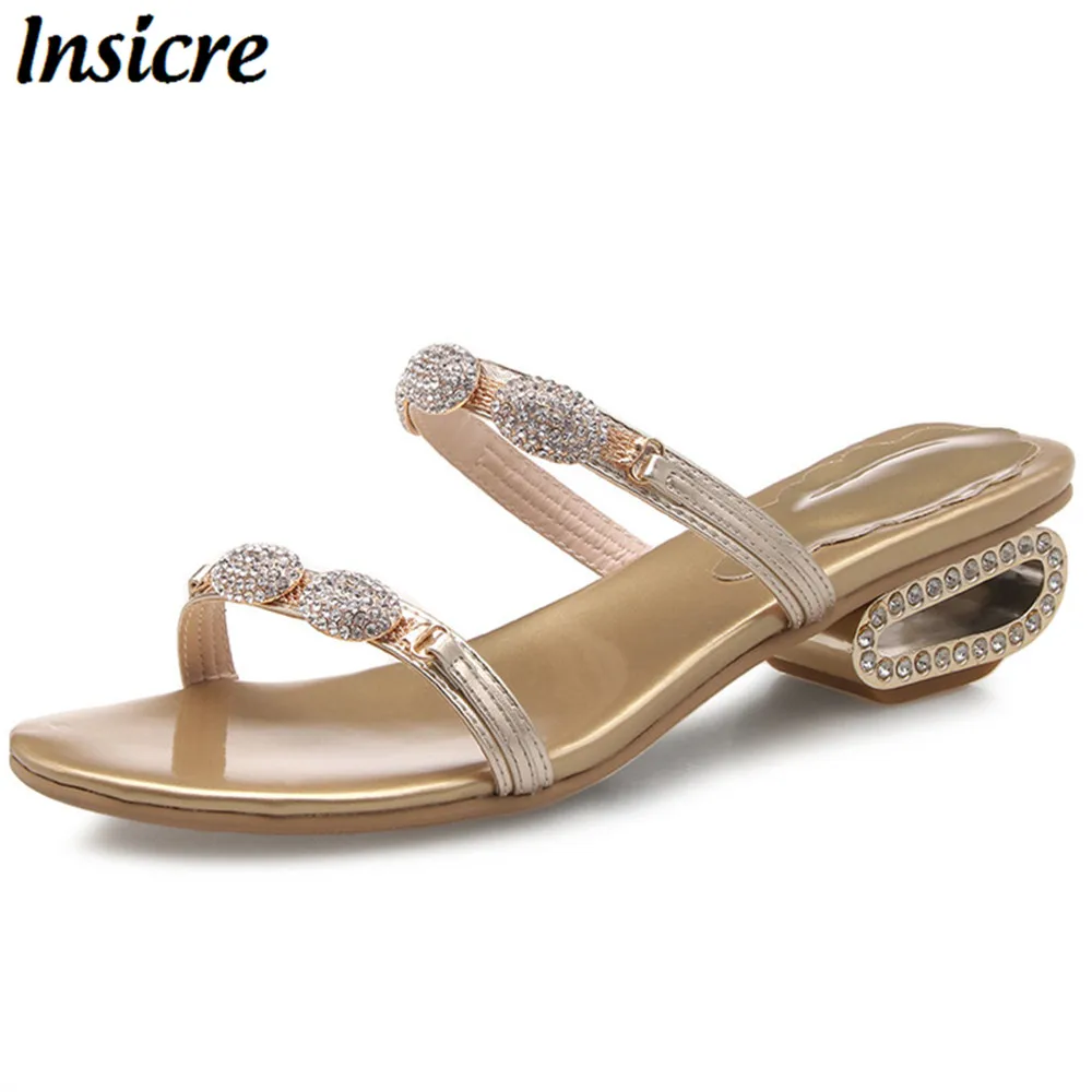 Insicre New fashion women summer sandals big size 34-43 fretwork flat with heel bling crystal outside slides women summer shoes
Insicre New fashion women summer sandals big size 34-43 fretwork flat with heel bling crystal outside slides women summer shoes