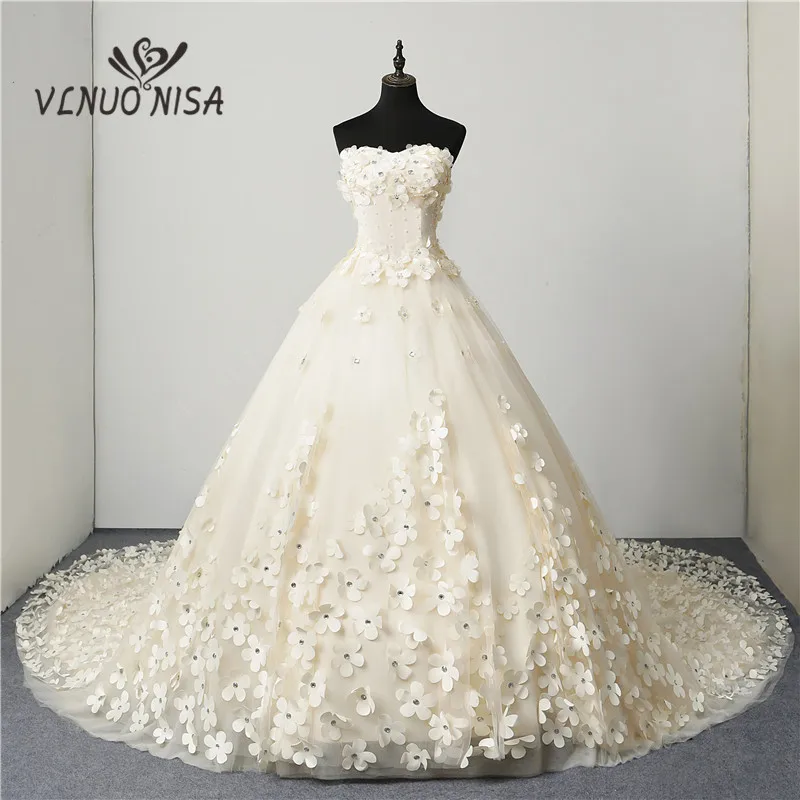 

Sweet Wedding dress 2018 new fashion Gowns plus size Korean long train luxury Vestido Noiva Champagne Tulle Pearls Floral Print