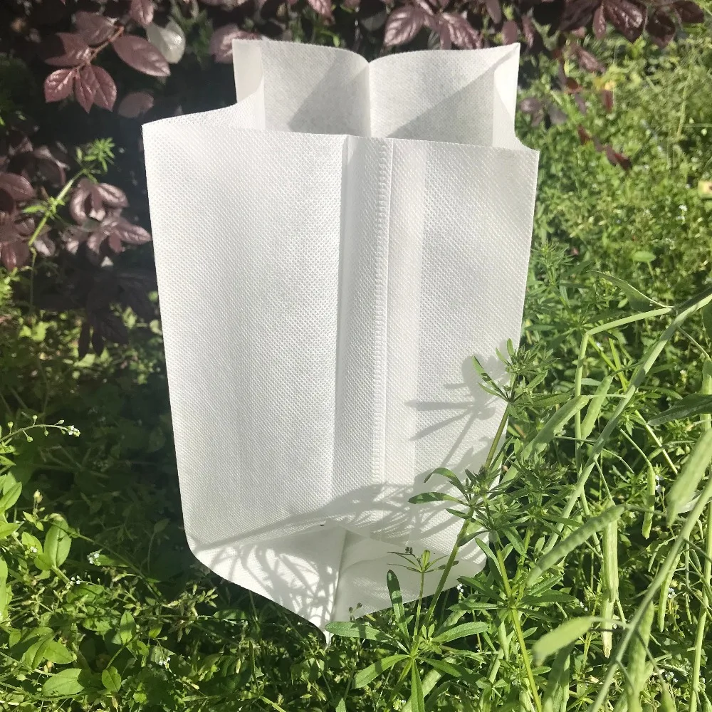 Garden Supplies 50pcs plant-fiber Nursery Pots Seedling-raising bags Can degrade Environmental protection planting bags 30*30cm
Garden Supplies 50pcs plant-fiber Nursery Pots Seedling-raising bags Can degrade Environmental protection planting bags 30*30cm