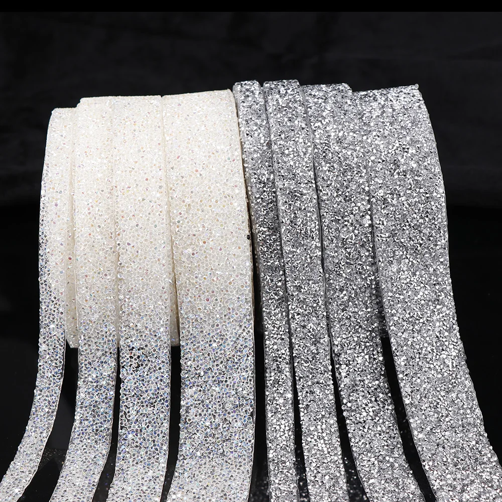 1 Yard 3Size Sewing Trim Crystal Motif Rhinestone Tape Applicator Ribbon With Rhinestones Iron On Appliques Hotfix Strass Sewing
1 Yard 3Size Sewing Trim Crystal Motif Rhinestone Tape Applicator Ribbon With Rhinestones Iron On Appliques Hotfix Strass Sewing