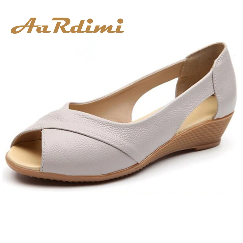 2017 new designer sandals women shoes casual office flats shoes women genuine leather zapatos mujer peep toe women's sandals
2017 new designer sandals women shoes casual office flats shoes women genuine leather zapatos mujer peep toe women's sandals