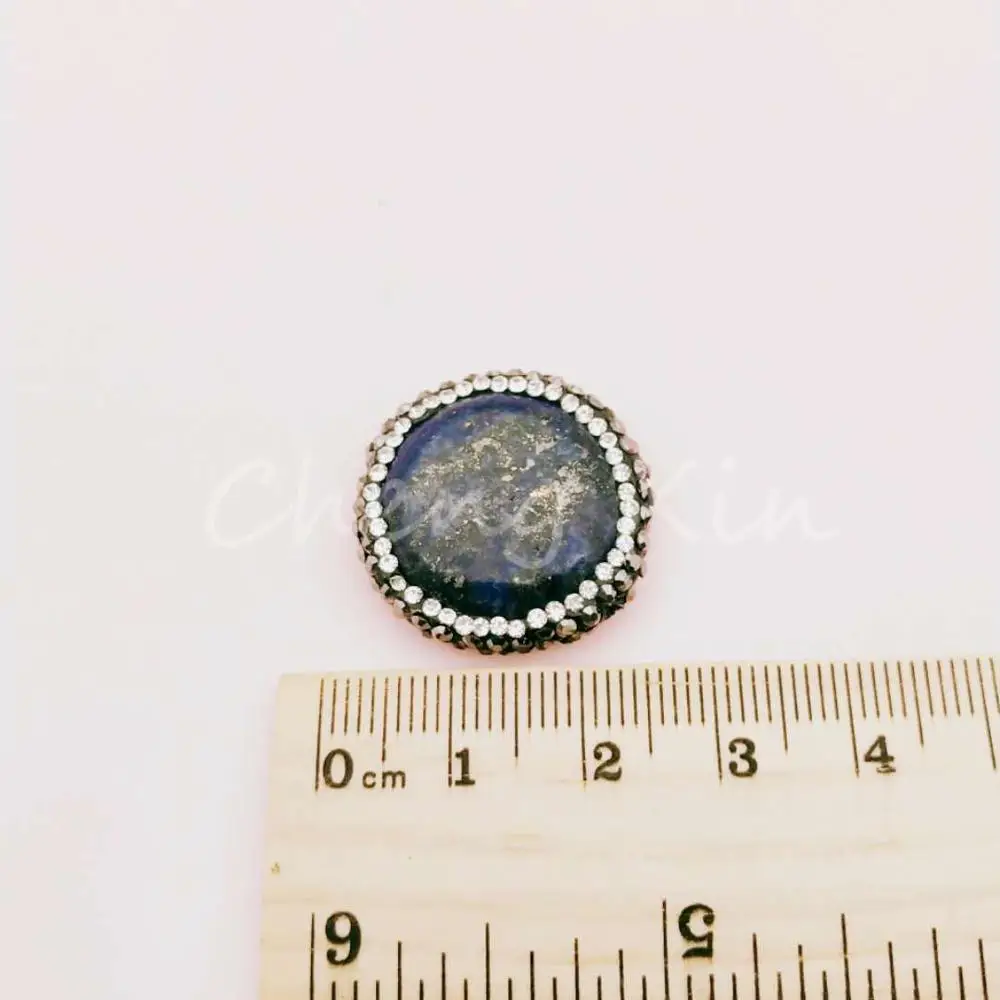 Natural stone crystal agate jewelry "pearl" connectors are used to make necklaces and jewelry and accessories for pearls
Natural stone crystal agate jewelry "pearl" connectors are used to make necklaces and jewelry and accessories for pearls