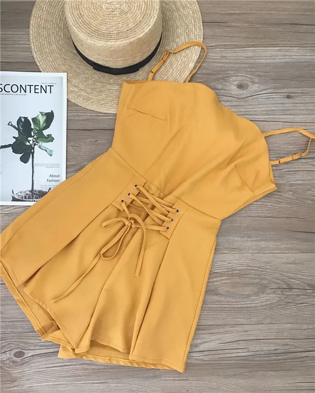Women's Simple Temperament Flat Halter Bow Tie Waist Strap Jumpsuit High Waist Shorts
Women's Simple Temperament Flat Halter Bow Tie Waist Strap Jumpsuit High Waist Shorts