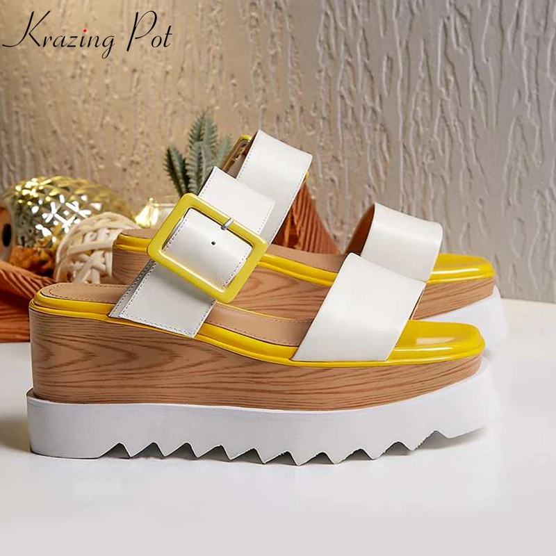 Krazing pot genuine leather slip on metal buckle wooden bottom flip flop streetwear European sweety girl vacation sandals L03
Krazing pot genuine leather slip on metal buckle wooden bottom flip flop streetwear European sweety girl vacation sandals L03