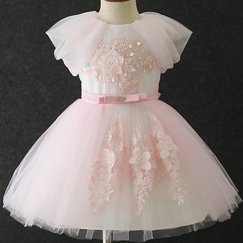 2019 Summer baby flower embroidery girls petal sleeve bow wedding dress kids birthday party Cute beading baby children's clothes
2019 Summer baby flower embroidery girls petal sleeve bow wedding dress kids birthday party Cute beading baby children's clothes