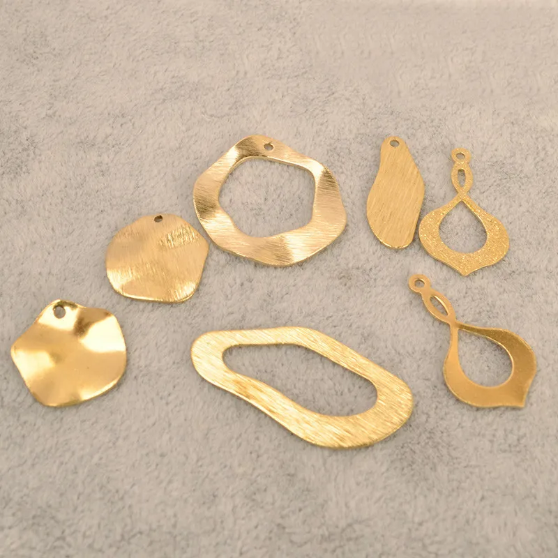 SEA MEW 100 PCS Fashion Metal Raw Brass Pendant Charm DIY Earrings Accessories For Jewelry Making
SEA MEW 100 PCS Fashion Metal Raw Brass Pendant Charm DIY Earrings Accessories For Jewelry Making