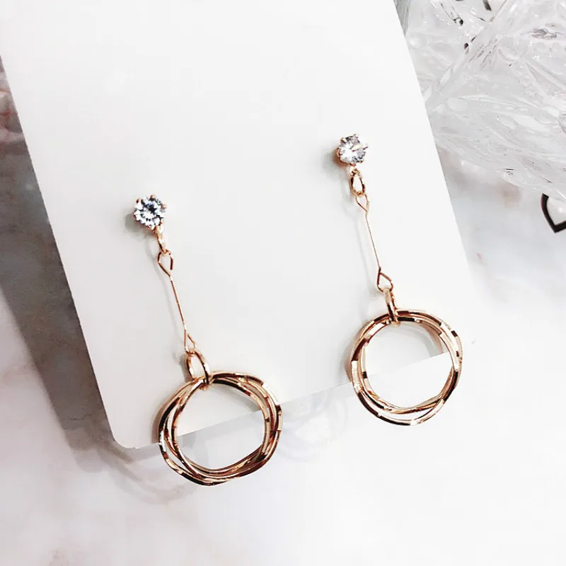 2019 New Arrival Metal Classic Water Drop Women Dangle Earrings Female Korean Simple Fresh Cold Wind Circle Geometry Jewelry
2019 New Arrival Metal Classic Water Drop Women Dangle Earrings Female Korean Simple Fresh Cold Wind Circle Geometry Jewelry