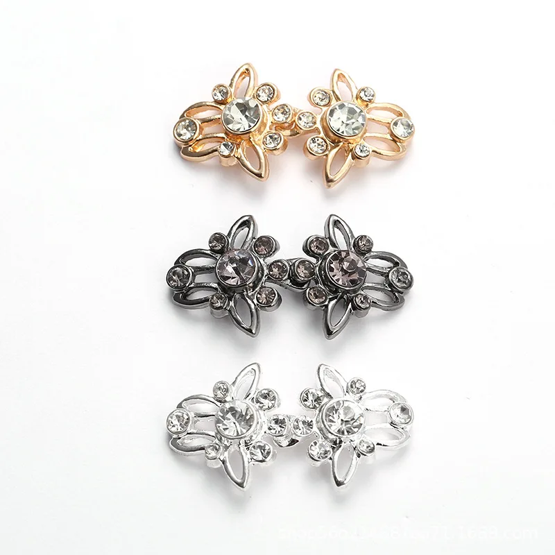 10 Pcs High Quality Metal Combined Fastener Buckles Exquisite Rhinestones Decorated Buckles for Mink Coat Jacked Cape Decoration
10 Pcs High Quality Metal Combined Fastener Buckles Exquisite Rhinestones Decorated Buckles for Mink Coat Jacked Cape Decoration