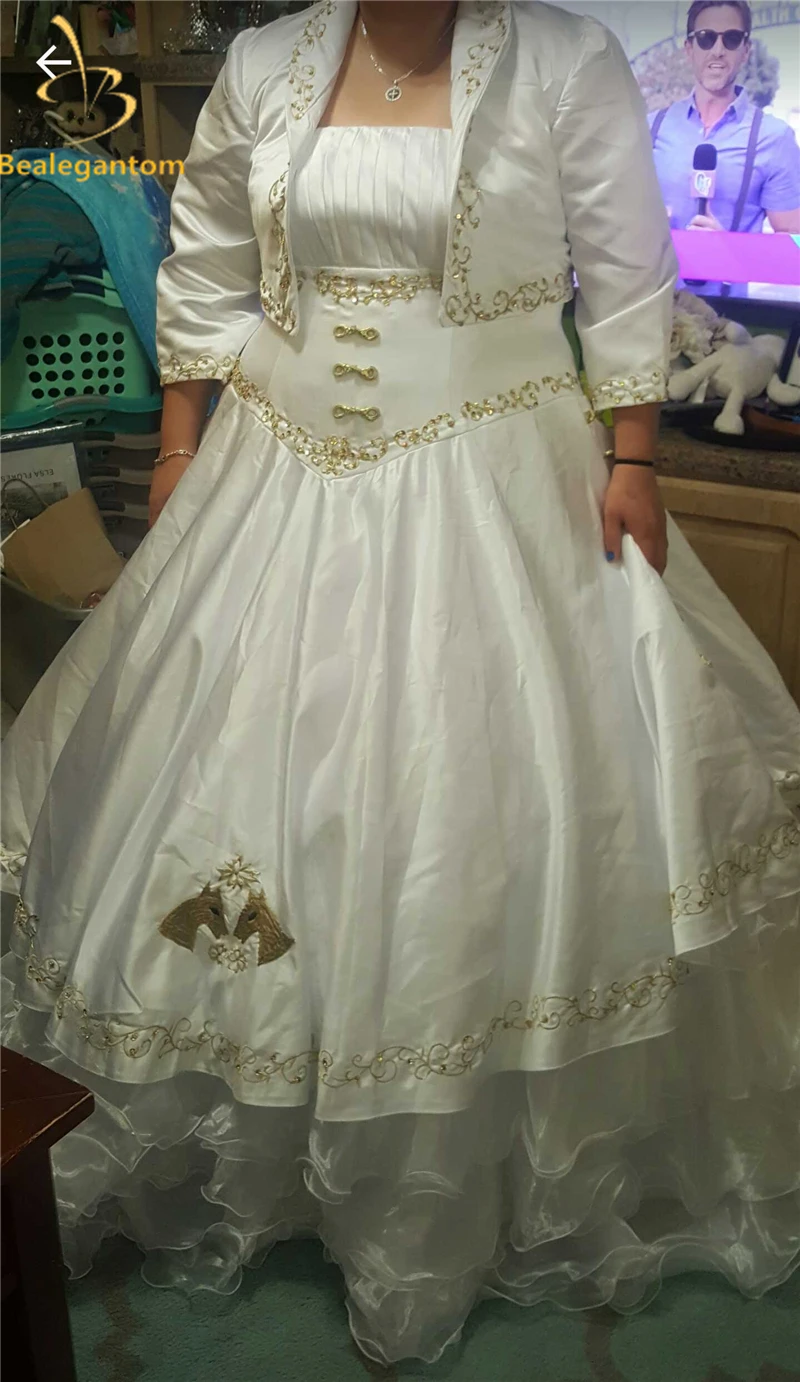 Bealegantom Embroidery Ball Gown Quinceanera Dresses 2019 With Jacket Beaded Sweet 16 Dress 15 Years Vestidos De 15 Anos QA1190
Bealegantom Embroidery Ball Gown Quinceanera Dresses 2019 With Jacket Beaded Sweet 16 Dress 15 Years Vestidos De 15 Anos QA1190