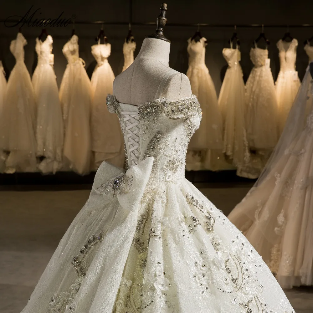 Miaoduo Luxury Lace Applique Pearls Beading Princess Wedding