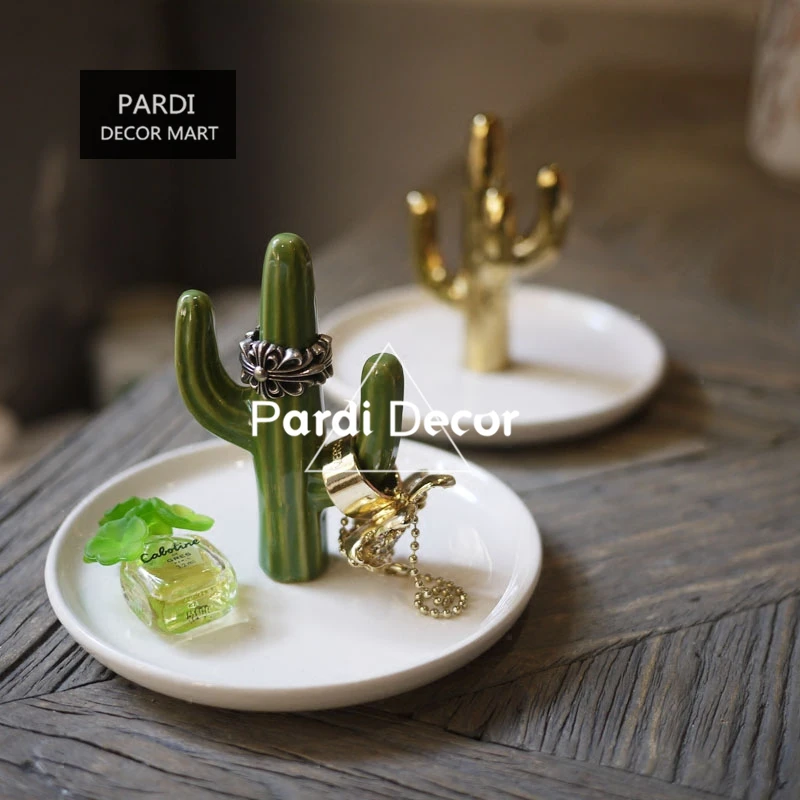 Fashion Gold cactus plate jewelry tray ring storage plate food decorations plate 1pc/lot
Fashion Gold cactus plate jewelry tray ring storage plate food decorations plate 1pc/lot