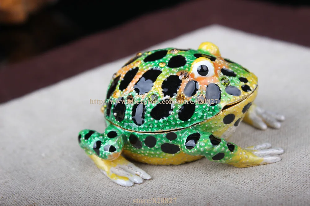 Bejeweled большая лягушка для живота шкатулка для драгоценностей Драгоценная лягушка Коллекционная Зеленая Лягушка Коробка для безделушек Декоративные Коллекционные животные
Bejeweled большая лягушка для живота шкатулка для драгоценностей Драгоценная лягушка Коллекционная Зеленая Лягушка Коробка для безделушек Декоративные Коллекционные животные