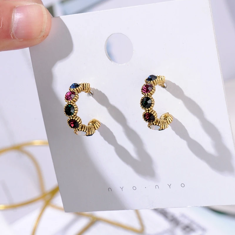 QCOOLJLY 2019 New Hot Sale Vintage Colorful Rhinestone Small Hoop Earrings Women Fashion Simulated Pearl Semicircle Jewelry
QCOOLJLY 2019 New Hot Sale Vintage Colorful Rhinestone Small Hoop Earrings Women Fashion Simulated Pearl Semicircle Jewelry