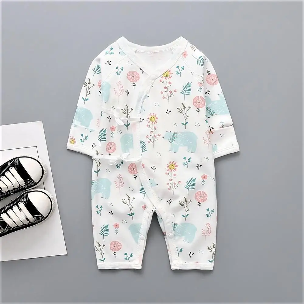 PatPat Spring and Autumn New Cotton Casual Cute Floral Long-sleeved Kimono Jumpsuit For Baby Boy Baby Girl Crawling Suit
PatPat Spring and Autumn New Cotton Casual Cute Floral Long-sleeved Kimono Jumpsuit For Baby Boy Baby Girl Crawling Suit