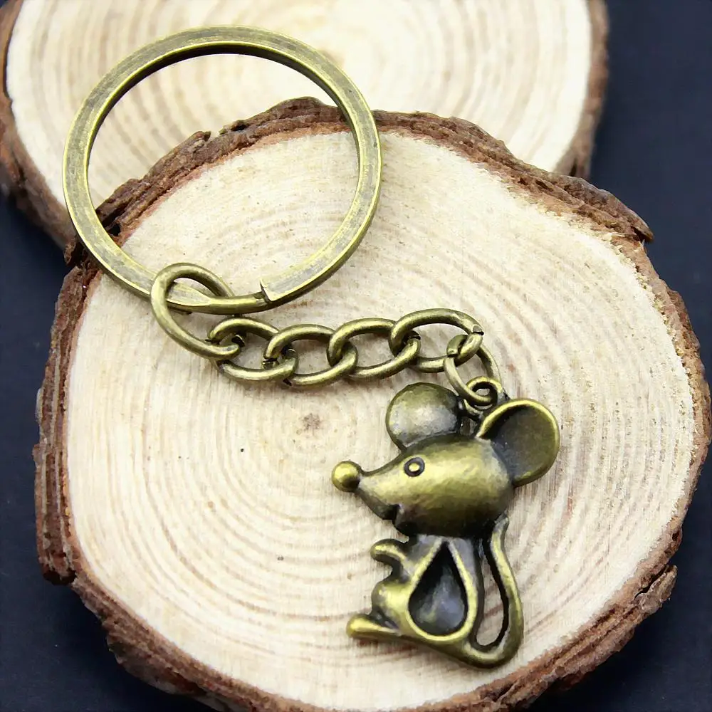 3Pcs New Fashion Keychain 24*19mm Rat Pendants DIY Jewelry Metal Car Key Chain Ring Holder Souvenir Party Gift A10139
3Pcs New Fashion Keychain 24*19mm Rat Pendants DIY Jewelry Metal Car Key Chain Ring Holder Souvenir Party Gift A10139