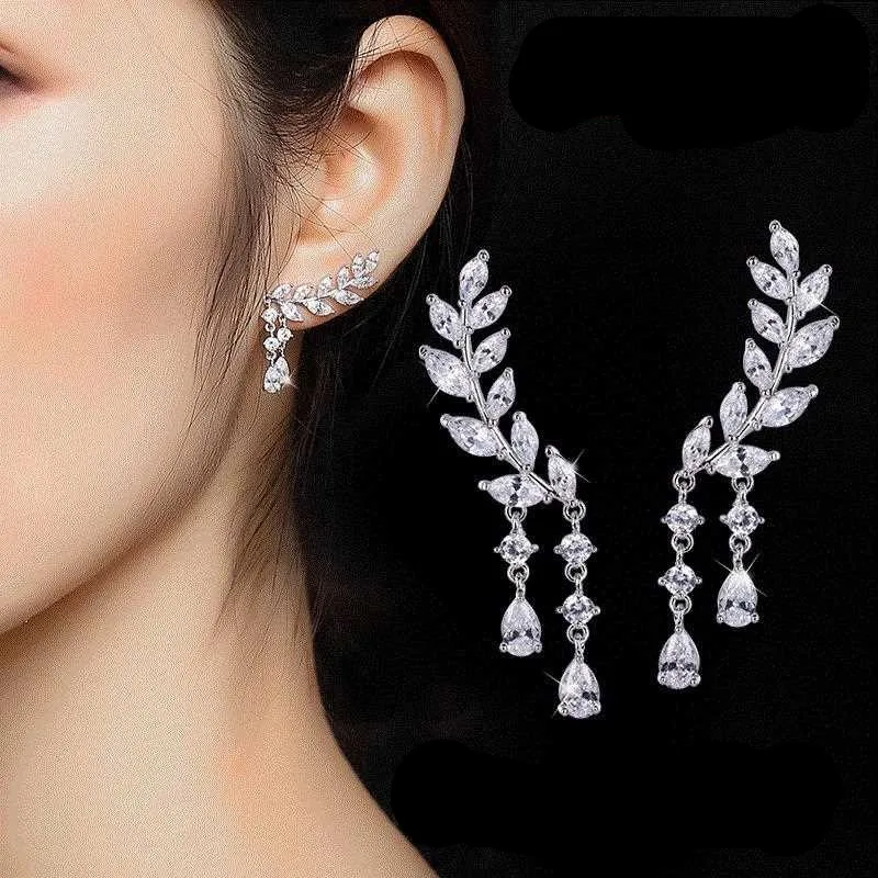 Women's Angel Wings Clip Earrings Rhinestone Set Auger Alloy Ear Jewelry Party Earring Gothic Feather Earrings 2017
Women's Angel Wings Clip Earrings Rhinestone Set Auger Alloy Ear Jewelry Party Earring Gothic Feather Earrings 2017
