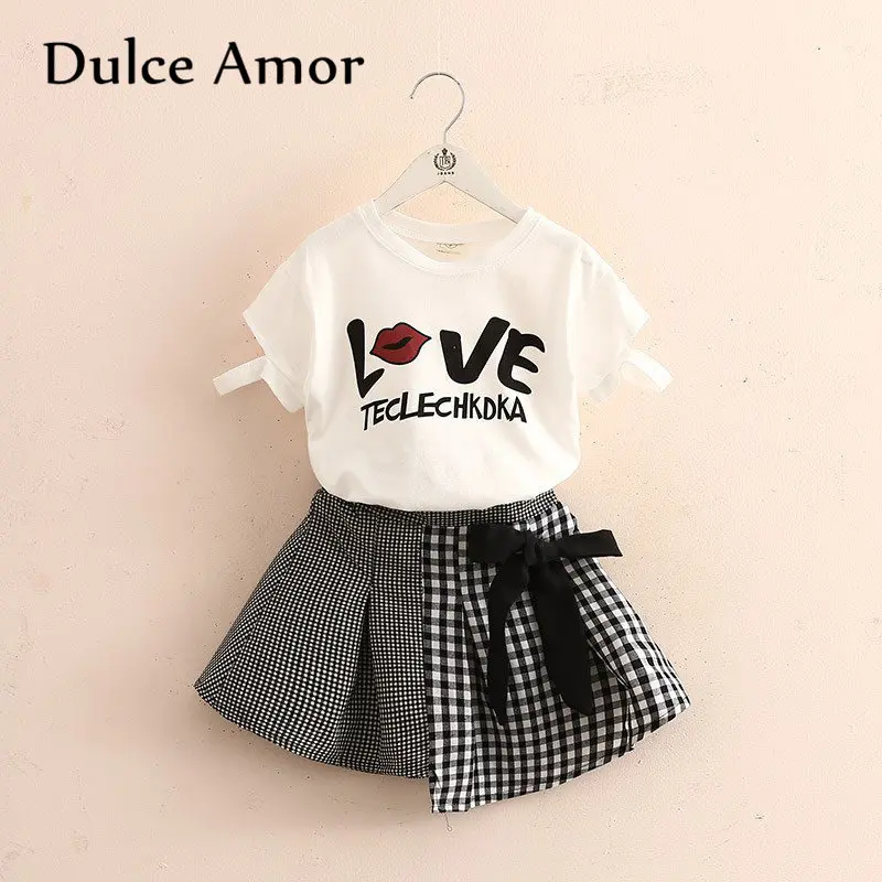 Dulce Amor Girls Clothes Set 2019 New Summer Children Clothing Kids Letter Print Short Sleeve T-Shirt+Plaid Skirt Drop Shipping
Dulce Amor Girls Clothes Set 2019 New Summer Children Clothing Kids Letter Print Short Sleeve T-Shirt+Plaid Skirt Drop Shipping