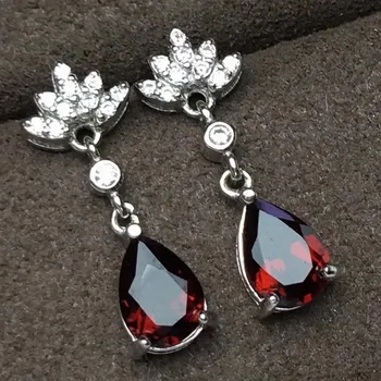 Fidelity natural 5*7mm Mozambique garnet stud earrings s925 silver fashion fine jewelry for women party Natural red gemstone
Fidelity natural 5*7mm Mozambique garnet stud earrings s925 silver fashion fine jewelry for women party Natural red gemstone