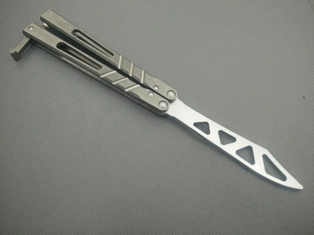 Butterfly Trainer Knife Alpha Beast Exercise Series D2 Blade Titanium Handle Jilt Knife Not Sharp Hunting Knife Pocket Knife
Butterfly Trainer Knife Alpha Beast Exercise Series D2 Blade Titanium Handle Jilt Knife Not Sharp Hunting Knife Pocket Knife