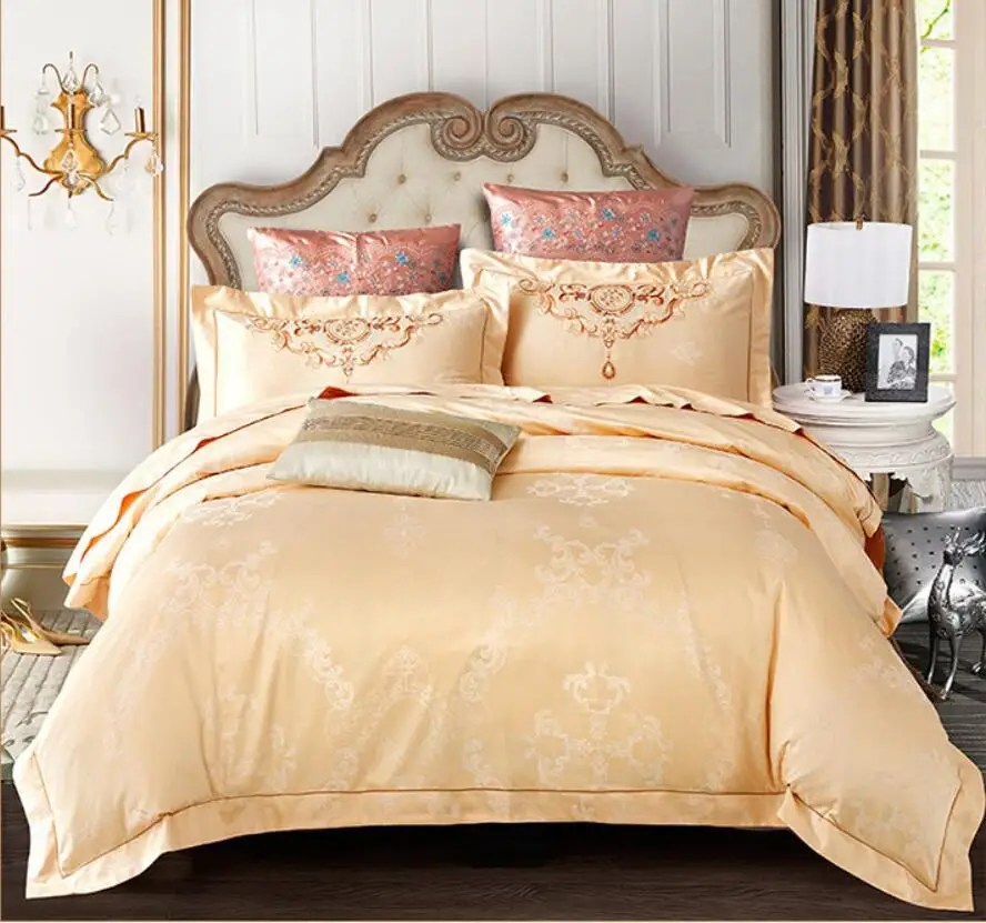 Embroidered bedding set queen king size Jacquard Silk bedclothes bed sets Satin quilt/duvet cover bed sheets pillowcases cotton
Embroidered bedding set queen king size Jacquard Silk bedclothes bed sets Satin quilt/duvet cover bed sheets pillowcases cotton