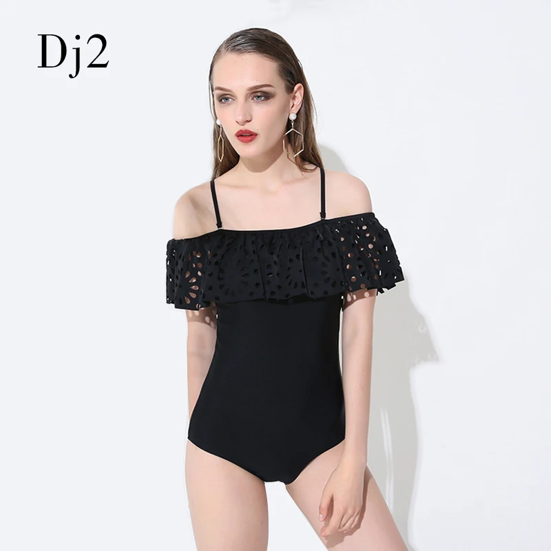 2017 NEW Off Shoulder One Piece Swimsuit Women Ruffle Swimwear Retro Black Bodysuit Monokini Classic Vintage Bathing Suit sexy
2017 NEW Off Shoulder One Piece Swimsuit Women Ruffle Swimwear Retro Black Bodysuit Monokini Classic Vintage Bathing Suit sexy