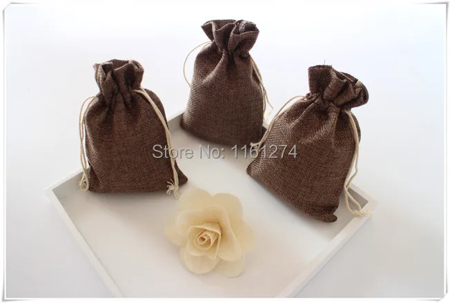 brown 9x12cm/3X4" 100pcs Handmade Drawstring packaging burlap Wedding Party Christmas Gift Bags pouches jute bags Free shipping
brown 9x12cm/3X4" 100pcs Handmade Drawstring packaging burlap Wedding Party Christmas Gift Bags pouches jute bags Free shipping