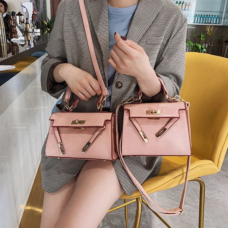 JIHAO Brand Design Bags For Women 2019 PU Leather Wild Crossbody Bag Mini Flap Shoulder Bags Ladies Fashion Solid Mini Handbag
JIHAO Brand Design Bags For Women 2019 PU Leather Wild Crossbody Bag Mini Flap Shoulder Bags Ladies Fashion Solid Mini Handbag