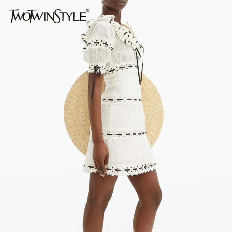 TWOTWINSTYLE Elegant Lace Patchwork Dress For Women O Neck Puff Sleeve High Waist Ruffles Lace Up Slim Mini Dresses Women's 2019
TWOTWINSTYLE Elegant Lace Patchwork Dress For Women O Neck Puff Sleeve High Waist Ruffles Lace Up Slim Mini Dresses Women's 2019