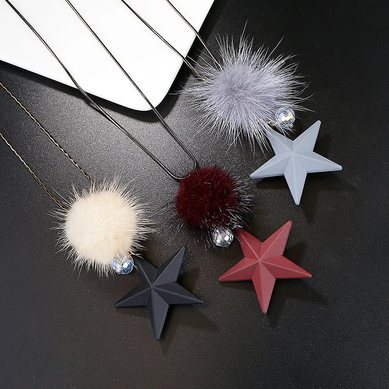 2018 New Fashion Mink Fur Ball Star Pendant Necklace Women Red Gray White Pom Pom Wood Long Necklace Crystal Sweater Chain
2018 New Fashion Mink Fur Ball Star Pendant Necklace Women Red Gray White Pom Pom Wood Long Necklace Crystal Sweater Chain