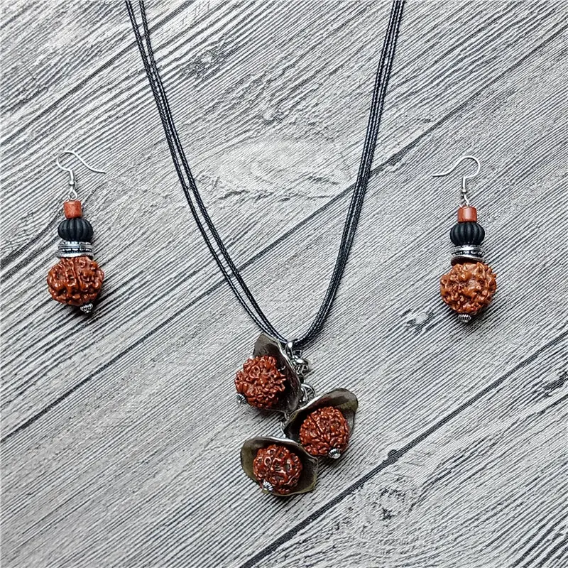 Vintage Wooden Geometric Jewelry Sets Pendant Necklace Drop Earrings For Women 2018 New Walnut Fruit Jewelry Accessories
Vintage Wooden Geometric Jewelry Sets Pendant Necklace Drop Earrings For Women 2018 New Walnut Fruit Jewelry Accessories