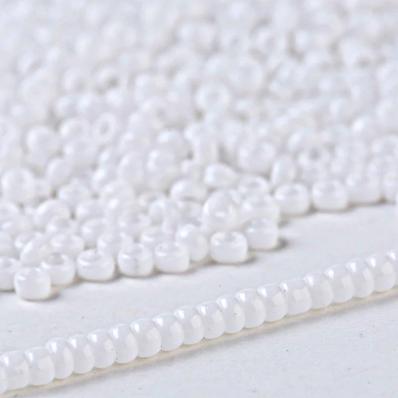 Japanese glass beads 2.0MM First Nation Bead work Round Shape seed beads 50 grams/lot AM TAIDAIN/about 95PCS/1gram
Japanese glass beads 2.0MM First Nation Bead work Round Shape seed beads 50 grams/lot AM TAIDAIN/about 95PCS/1gram