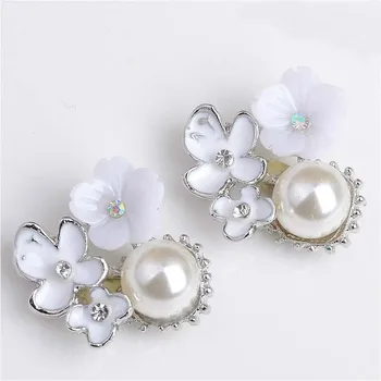 10pcs/lot 20*20mm Resin Flower Rhinestone Buttons Sewing Embellishment for Craft DIY Hair Bow Wedding Shoes Decorative Buttons
10pcs/lot 20*20mm Resin Flower Rhinestone Buttons Sewing Embellishment for Craft DIY Hair Bow Wedding Shoes Decorative Buttons