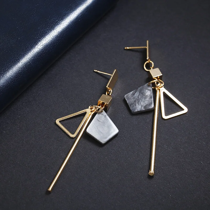 New Simple Temperament Geometry Drop Earrings Hollow Triangle Alloy Strip Dangle Pendientes Earrings For Women Brincos
New Simple Temperament Geometry Drop Earrings Hollow Triangle Alloy Strip Dangle Pendientes Earrings For Women Brincos