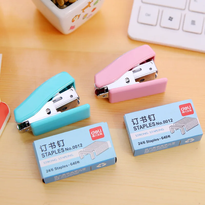 Фото Deli Mini Stapler Set Geometric Patterns Standard Fresh Style School Office Supply Student Prize Birthday Gift | Степлеры (32807131233)