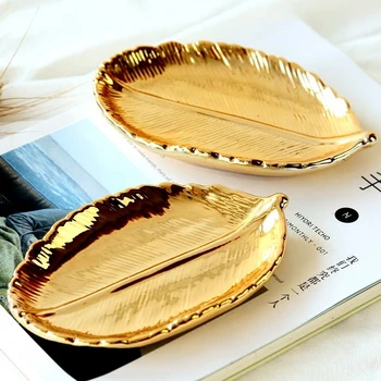 European-style gold retro pineapple plate leaves jewelry storage tray dessert plate decorative ornaments swing disk
European-style gold retro pineapple plate leaves jewelry storage tray dessert plate decorative ornaments swing disk