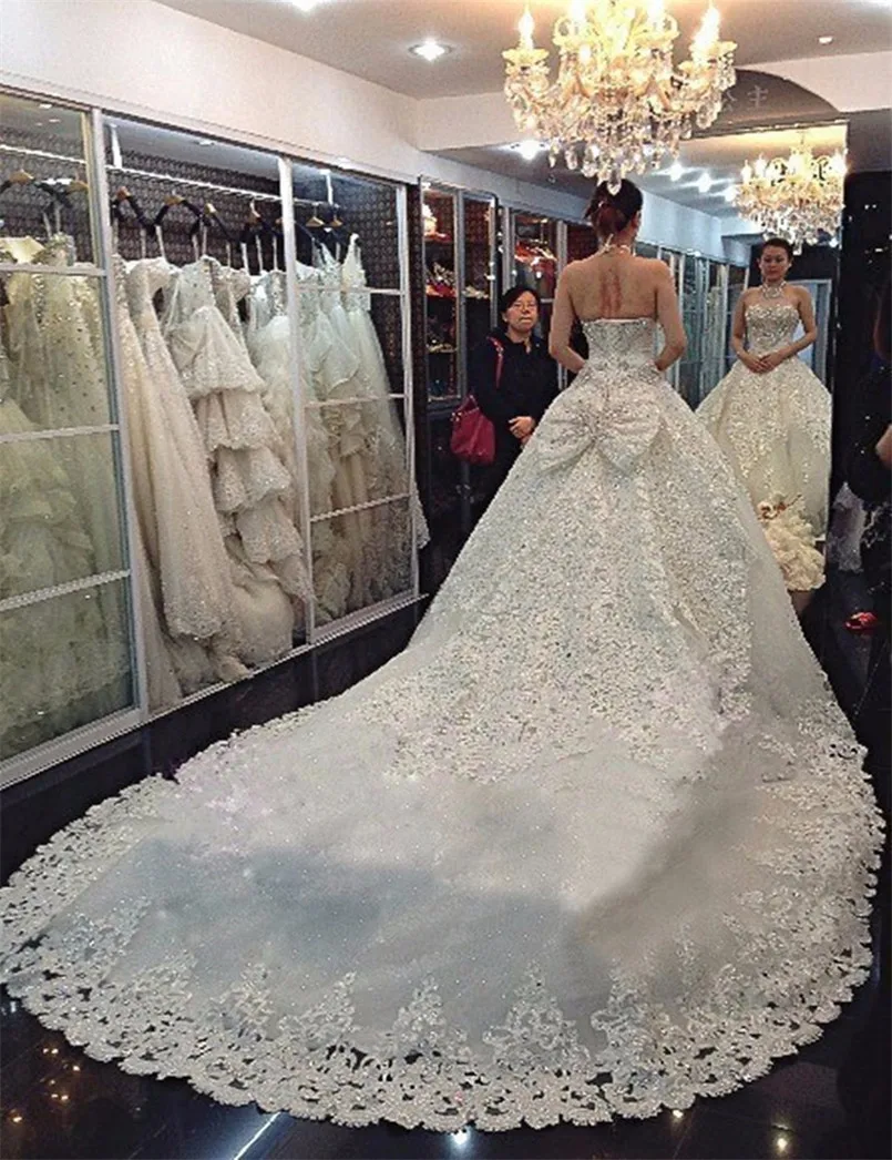 BridalaffairReal-Photo-Princess-Wedding-Dress-2016-Luxury-Crystal-Bridal-dress-Custom-Royal-Train-Ball-Gown-Halter