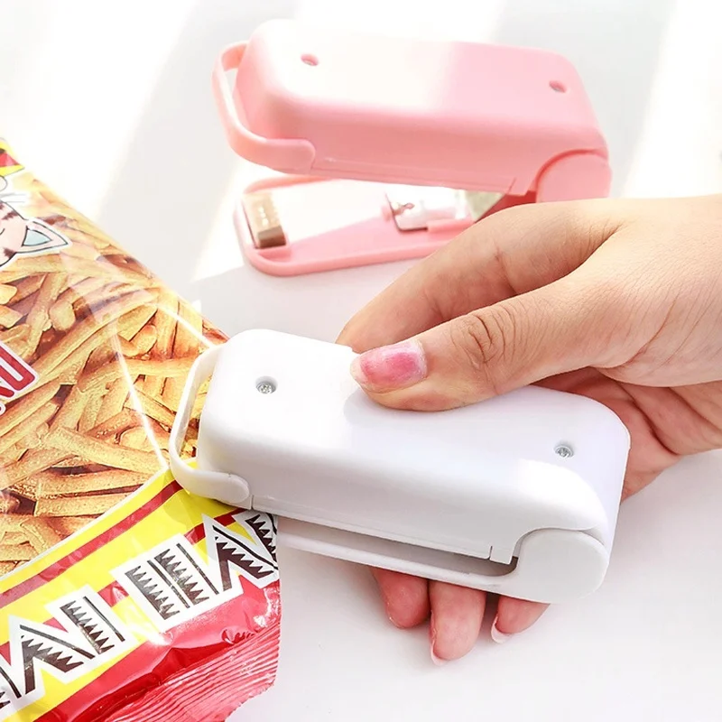 1PCS Hot Portable Mini Sealing Machine Food Packaging Machine Snack Bag Sealing Machine Hand Travel Home Use
1PCS Hot Portable Mini Sealing Machine Food Packaging Machine Snack Bag Sealing Machine Hand Travel Home Use
