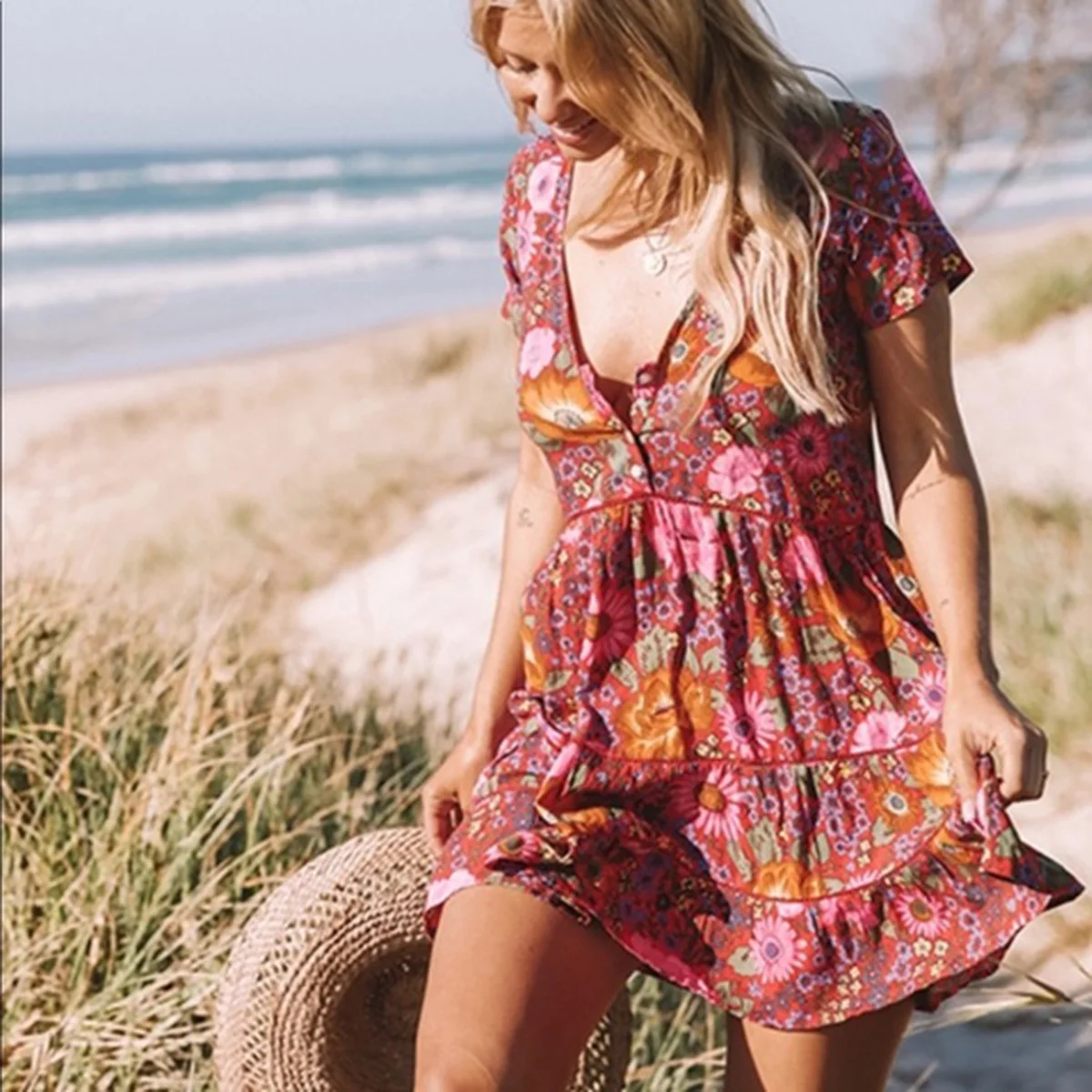Daisy Floral Chic Mini Dress Women Summer Short Sleeve V Neck Sexy Dresses 2019 Ladies Boho Print Beach Hippie Party Short Dress
Daisy Floral Chic Mini Dress Women Summer Short Sleeve V Neck Sexy Dresses 2019 Ladies Boho Print Beach Hippie Party Short Dress